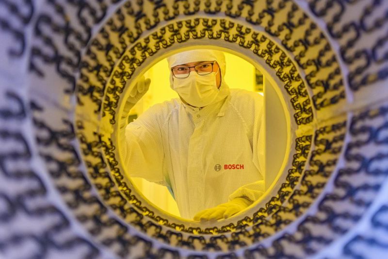 Bosch boss says it's impossible to solve chip shortages this year