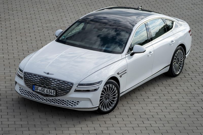 2023 Genesis Electrified G80 price and specs