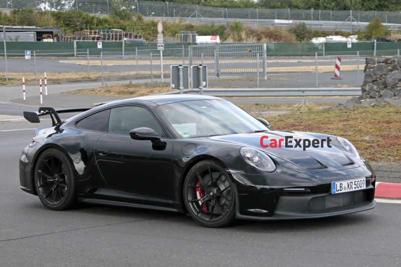 Porsche 911 GT3 facelift spied at the Nurburgring