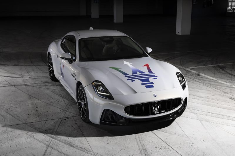 New Maserati GranTurismo hits the road, with MC20's Nettuno V6