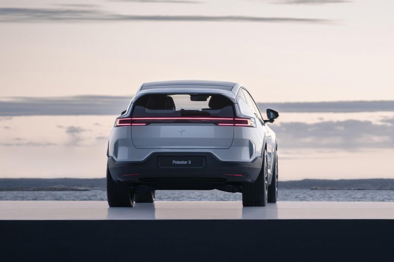 2023 Polestar 3 SUV will be more powerful than a Porsche Taycan