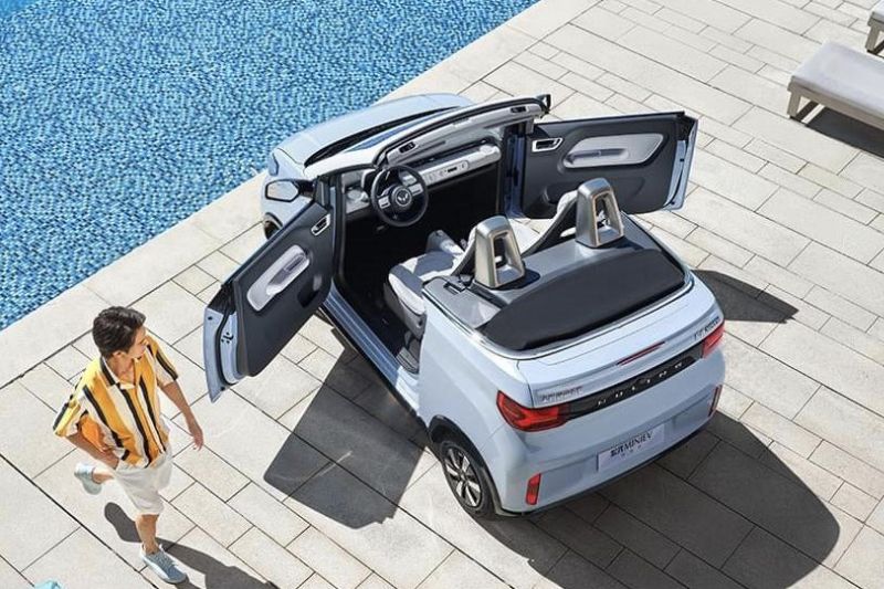Wuling Hongguang Mini EV Cabrio: Tiny drop-top revealed