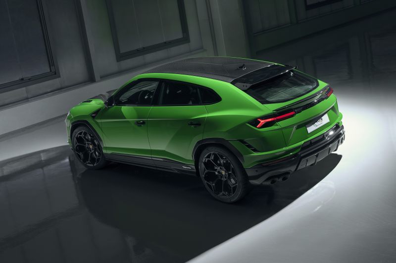 New Lamborghini Urus, Huracan debuting in 2024
