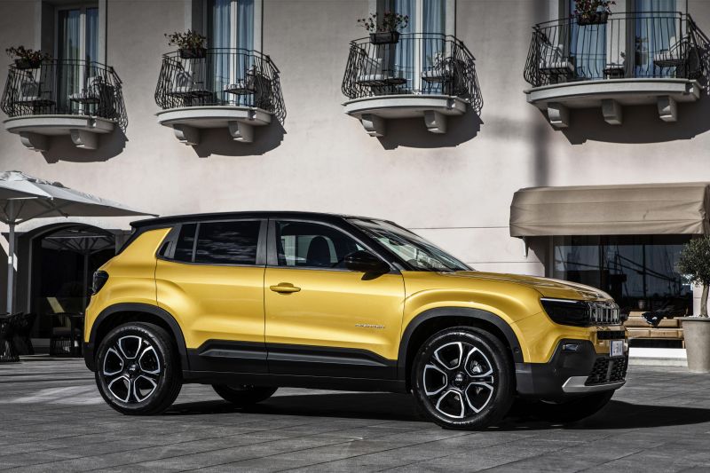 Jeep Avenger awarded 2023 European Car of the Year