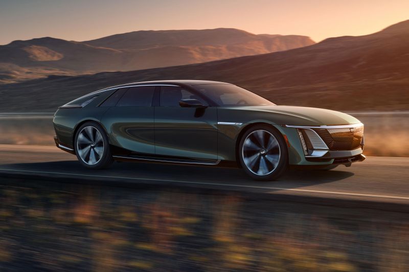 Is GM planning an electric Chevrolet Camaro coupe?
