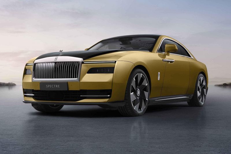Rolls-Royce considering boosting Spectre EV production – report