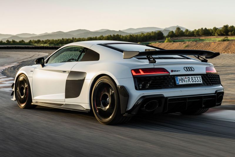 Audi R8 V10 GT RWD coupe unveiled