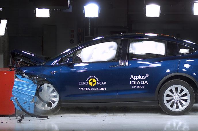 Why Tesla modified cars just prior to lab-based crash tests
