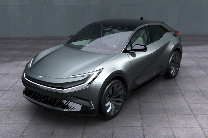 Toyota Australia plans three EVs by 2026