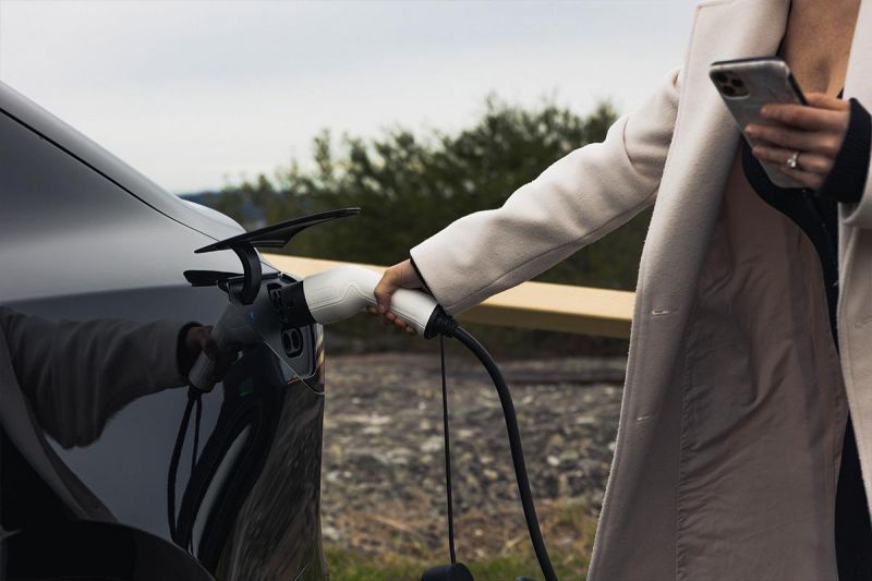 Aussie startup wants to install 1000 kerbside EV chargers
