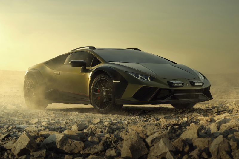 Italian Dukes of Hazzard? Watch this Lamborghini Huracan fly