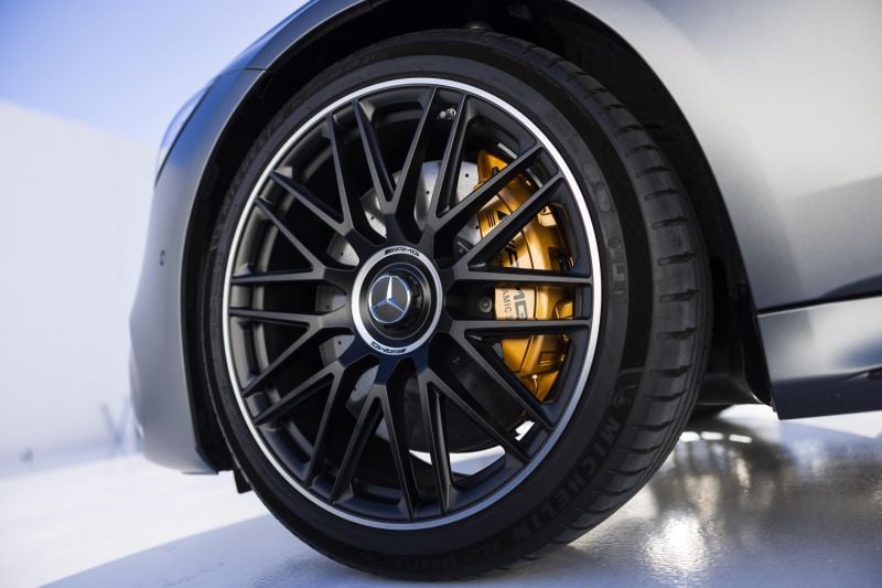 Mercedes-AMG S63 E Performance V8 plug-in hybrid revealed