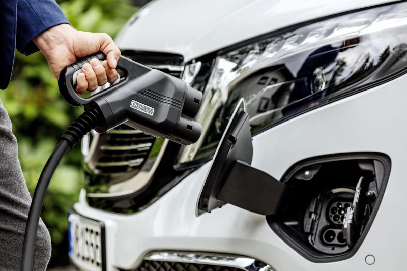 BYD distributor launching mobile EV charging service in 2023