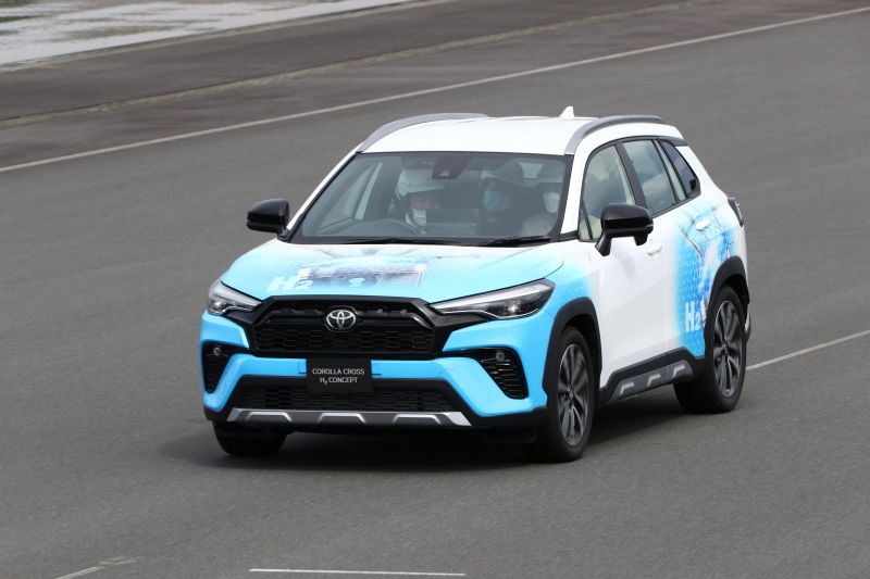 Toyota unveils hydrogen-powered Corolla Cross concept