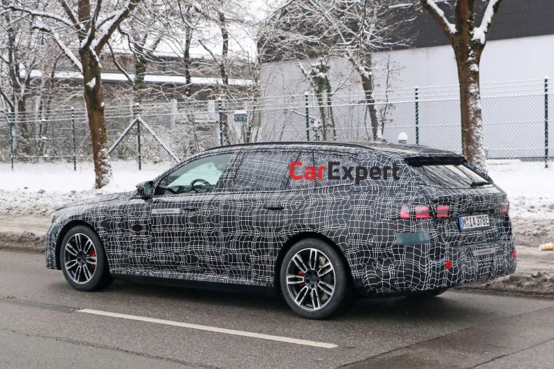 2024 BMW i5 Touring EV spied