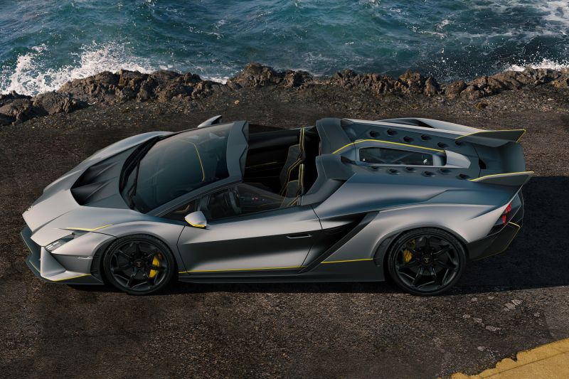 Lamborghini Invencible and Auténtica: Final non-hybrid V12s unveiled