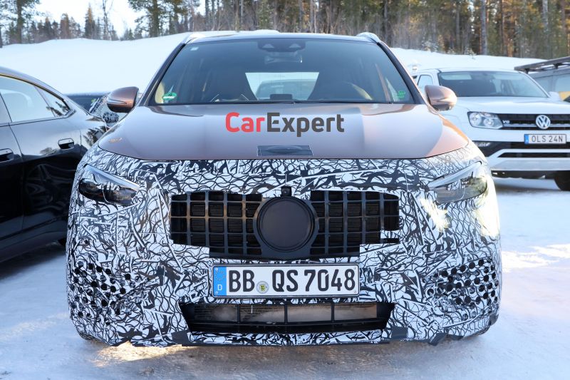 2024 Mercedes-AMG GLA45: Updated hot SUV spied