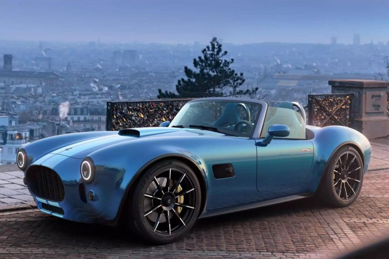 AC Cobra roadster reborn with almost 500kW