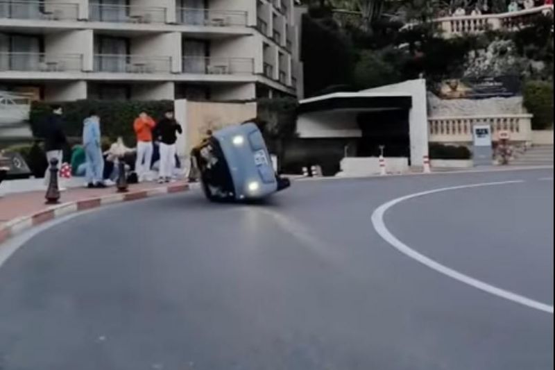 Watch a Citroen-driving hoon flip on famous Formula 1 turn in Monaco