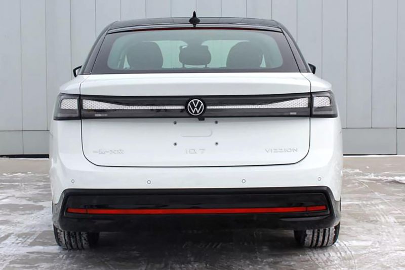 Volkswagen ID.7 revealed as electric Passat replacement