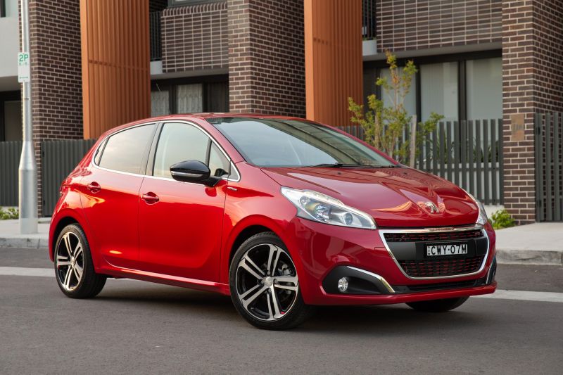 Peugeot 308, 208 and 2008 recalled
