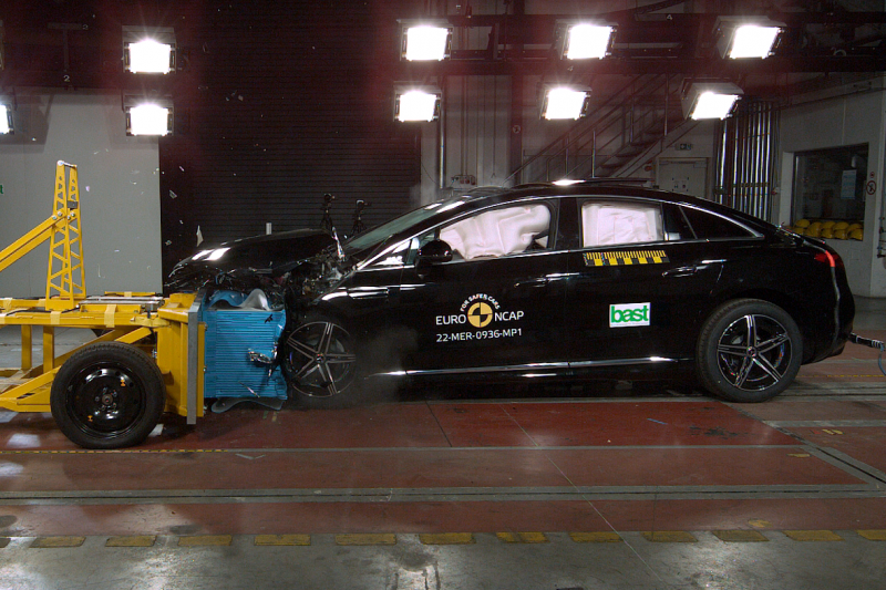 Mercedes-Benz EQE earns five-star ANCAP safety rating