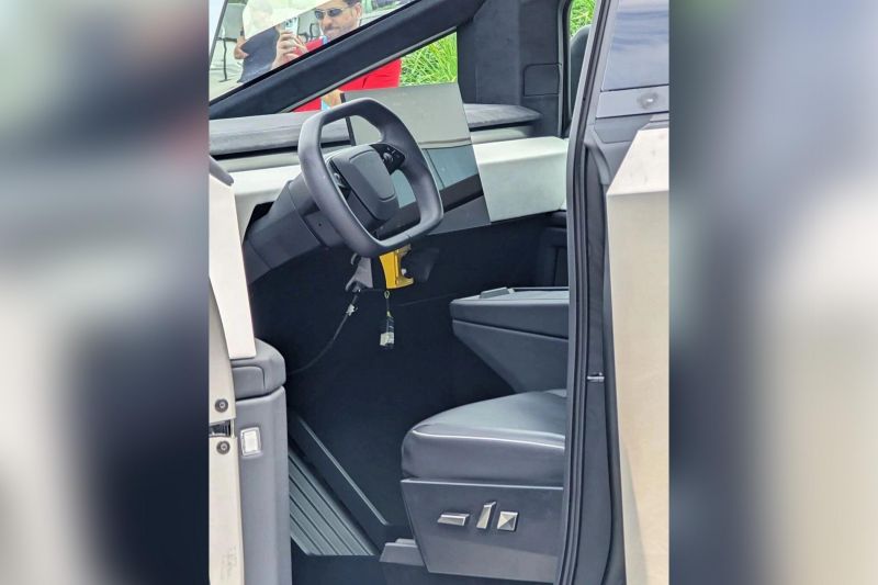 Tesla Cybertruck: First look at electric ute's interior