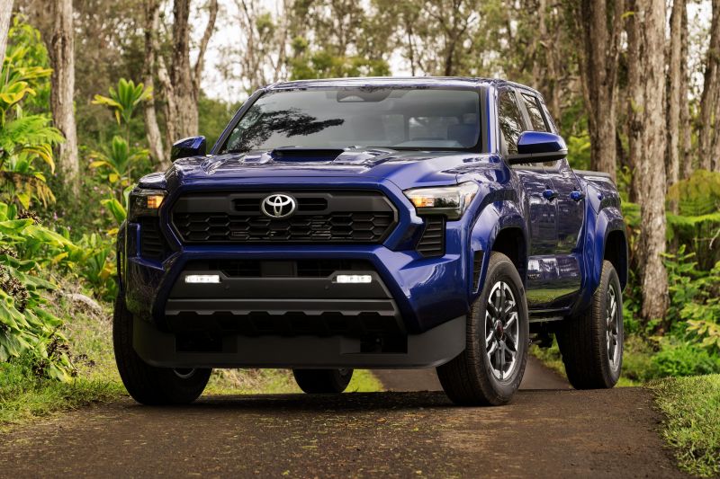 New Toyota HiLux not due until 2026 – report