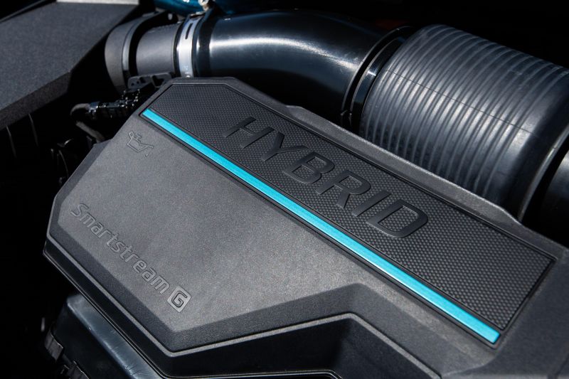 Kia confirms stock for RAV4-rivalling Sportage Hybrid