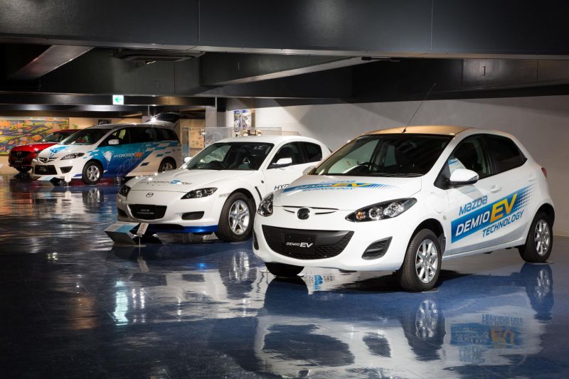 Mazda turns to Panasonic for next-gen electric car batteries