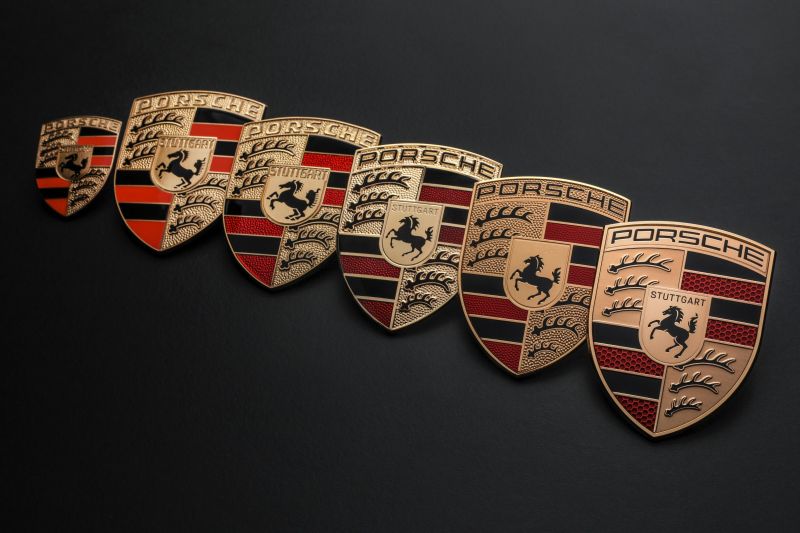 There's a new crest coming to Porsche cars this year