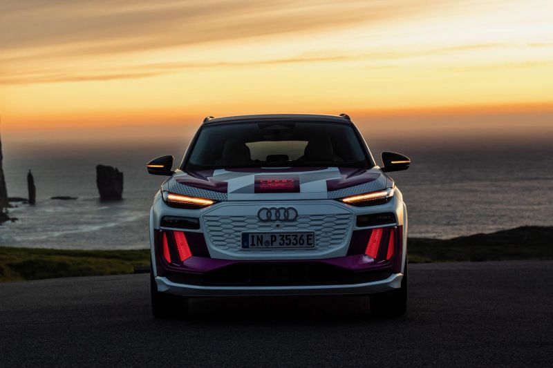 Audi's new tail lights can warn of danger