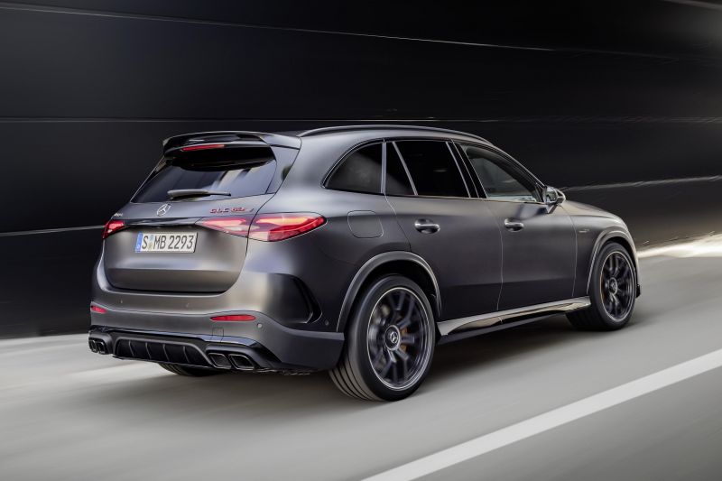 The Mercedes-AMG GLC 2024 series is more powerful, with fewer cylinders