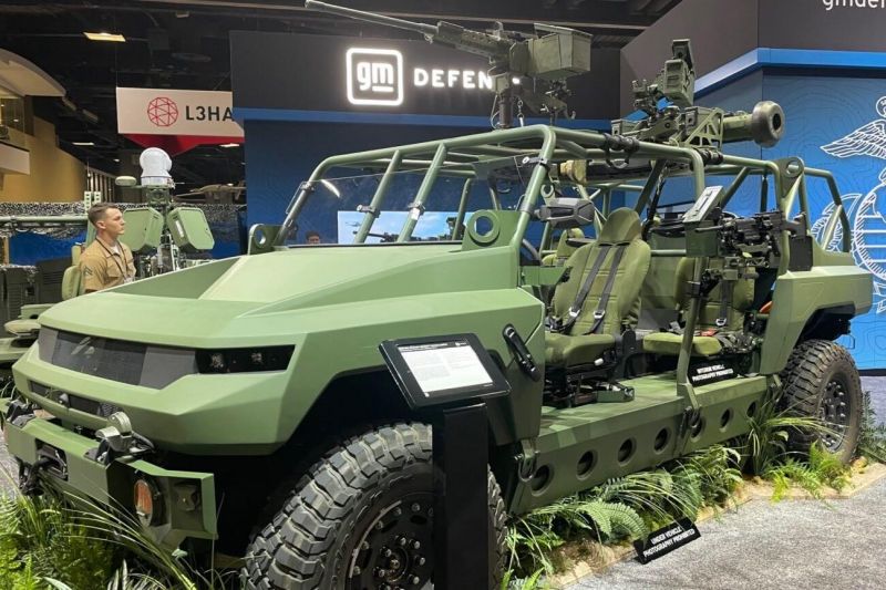 Electric Hummer returns to its military roots