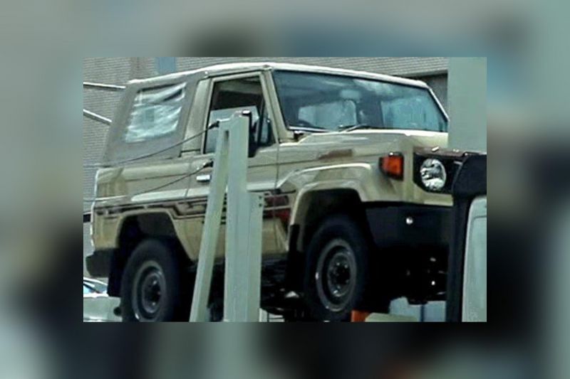 New Toyota LandCruiser 70 Series 'shorty' snapped