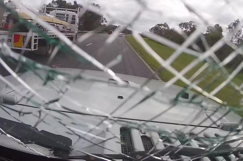 Duck! Jeep windscreen smashed in shocking freeway incident