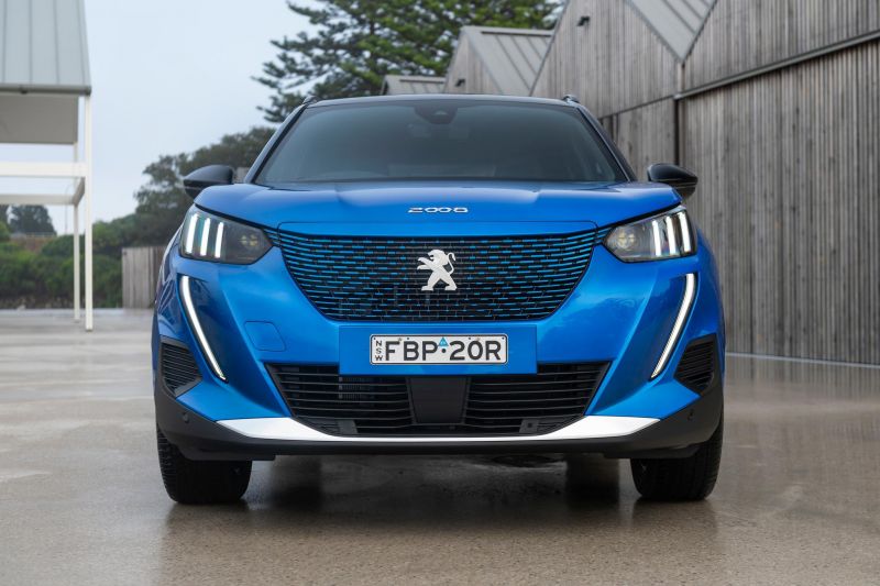 2024 Peugeot e-2008