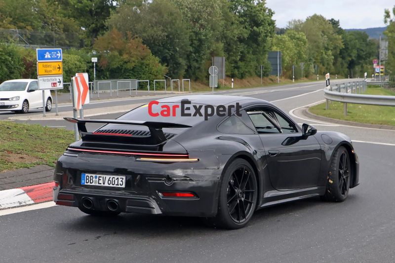 Porsche 911 hybrid will have up to 600kW of power - report