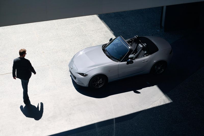 Mazda MX-5 evolves again with new technology