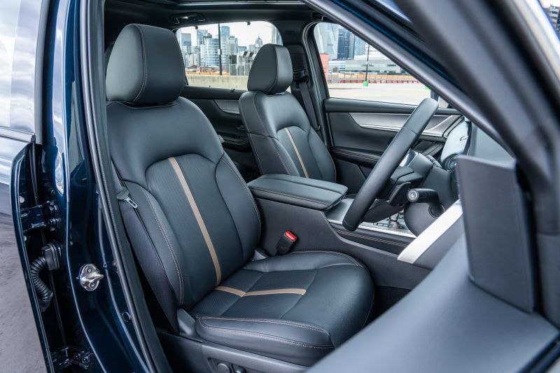 2025 Mazda CX-90 G50e Azami