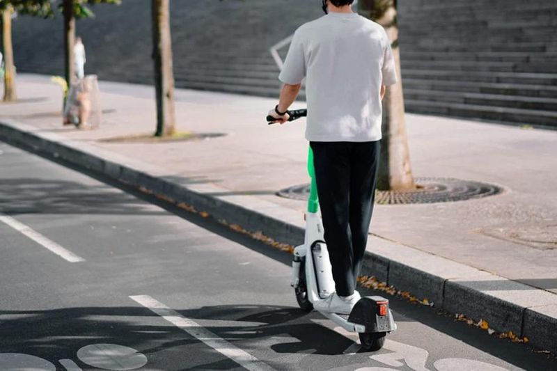 Les conducteurs de scooters électriques mal élevés risquent d'énormes amendes dans le Queensland