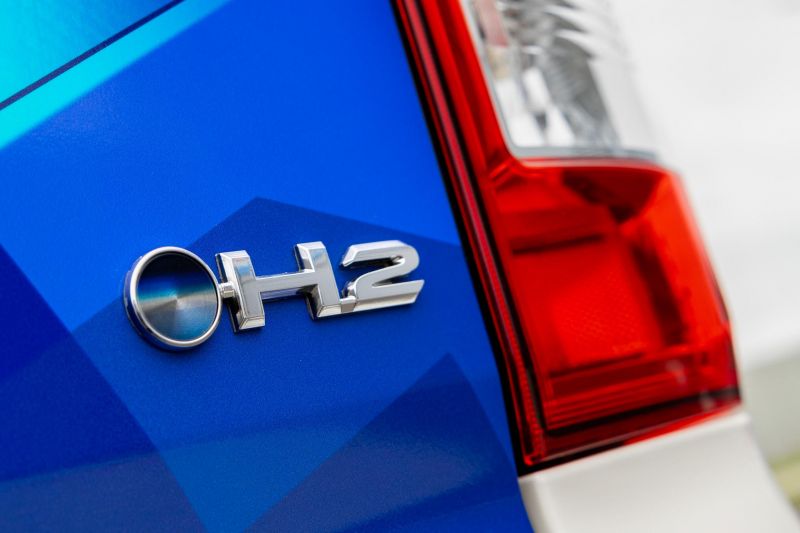 2024 Toyota Hydrogen HiAce prototype: Quick drive