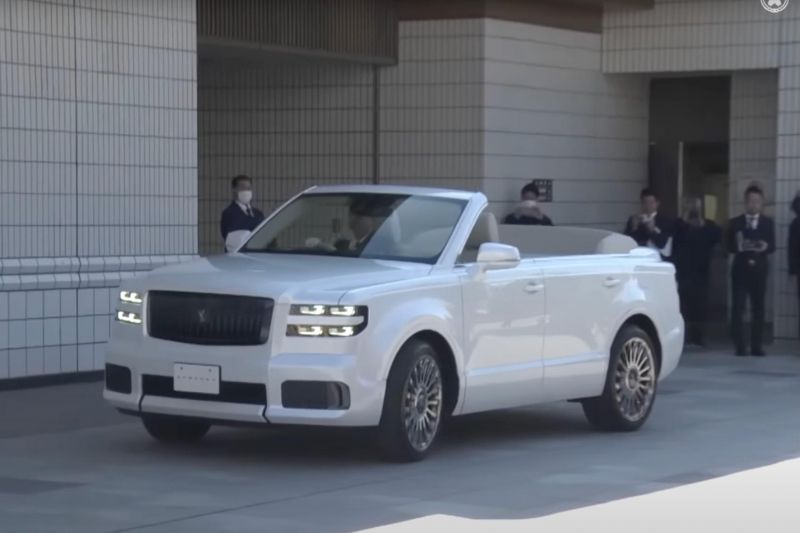 Toyota's new luxury SUV getting put to the test by sumo wrestlers
