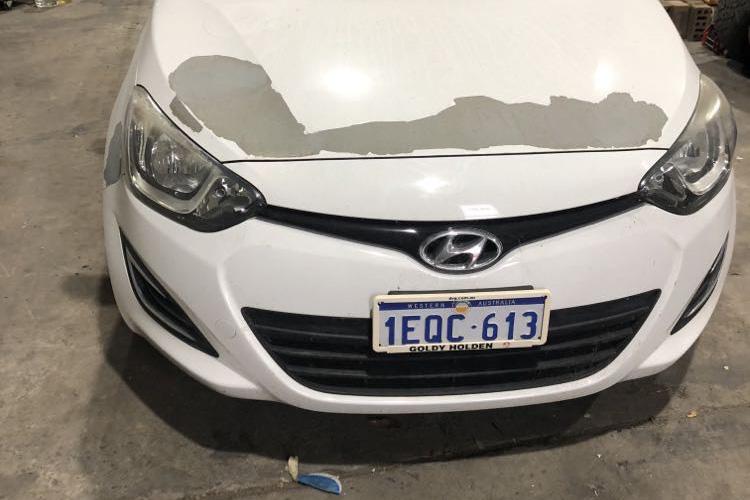 Hyundai owners demanding action over peeling paint