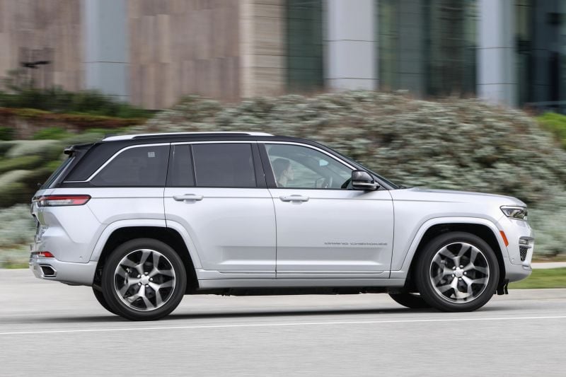 Jeep Grand Cherokee axed: Former Toyota Prado nemesis dead in Australia