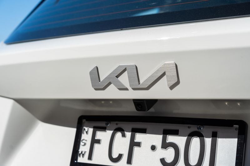 2024 Kia Sorento S V6 FWD