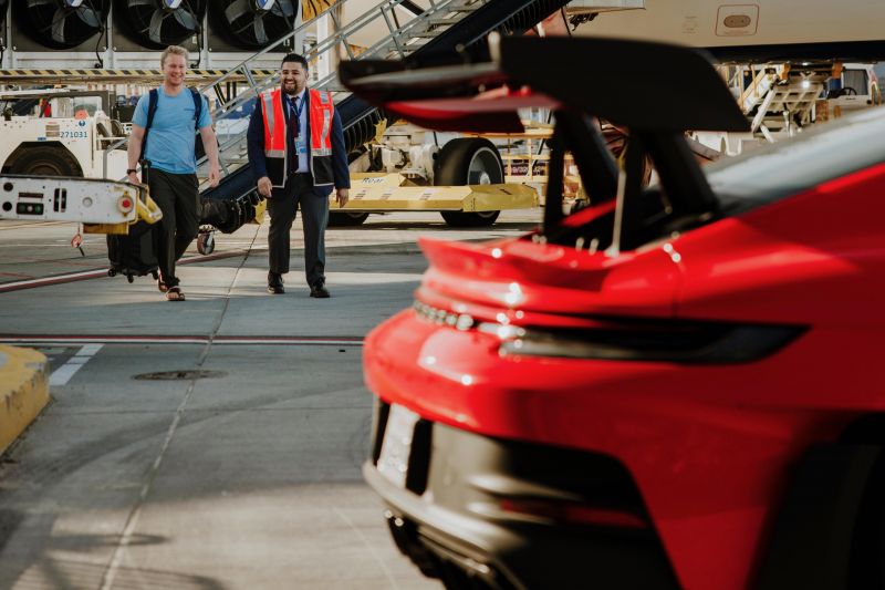 Delta's new Porsche 911 GT3 RS could solve airline delays