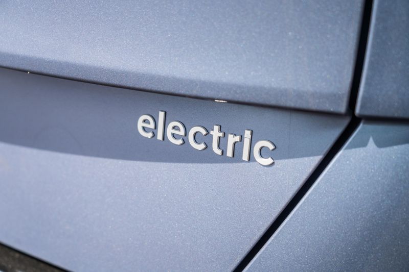2024 Hyundai Kona Electric Premium
