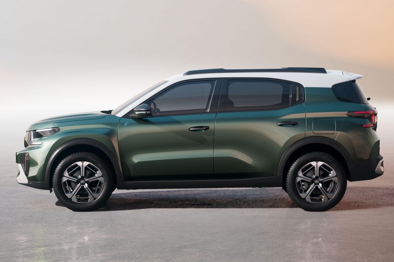 Citroen C3 Aircross 2025 was launched with a more square design and 7 seats