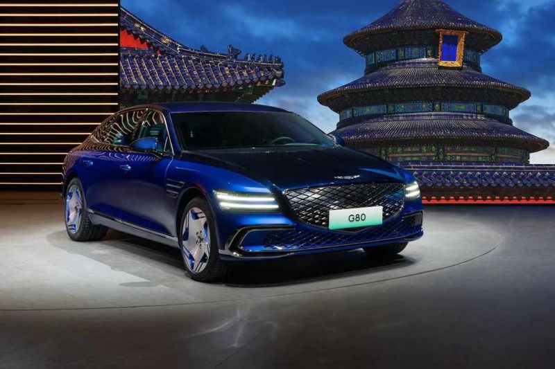 2025 Genesis Electrified G80: Refreshed EV sedan with hot Magma model revealed